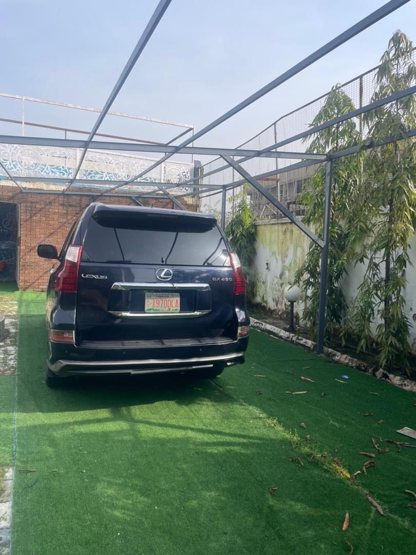 𝕏𝘛𝘩𝘦 Exquisite 2011⤴️2020 LEXUS GX460 (Imported/ Pre-Owned)
Priceless Elegance Awaits: 🪺₦28,999,999
Precisely: Sixteen million, nine hundred ninety-nine thousand, nine hundred ninety-nine naira only)
Complimentary Nationwide Delivery – Seamlessly transported to your
