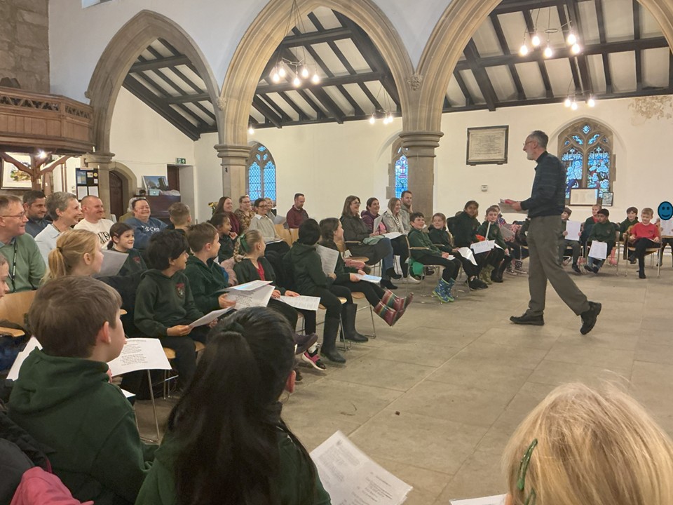 Our Y3 children visited St Mary's Church with Reverend Nelson for a Ministry of the Word service. We had a great turnout of parents and friends, who came to join us in our worship.