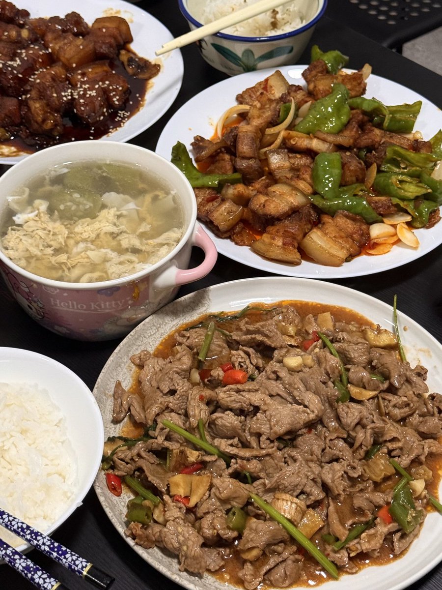 CorevcShort's tweet image. ✨ 晩ごはんは、暮らしの小さな幸せ   特別な食材じゃなくても、心を込めたひと皿があるだけで十分。