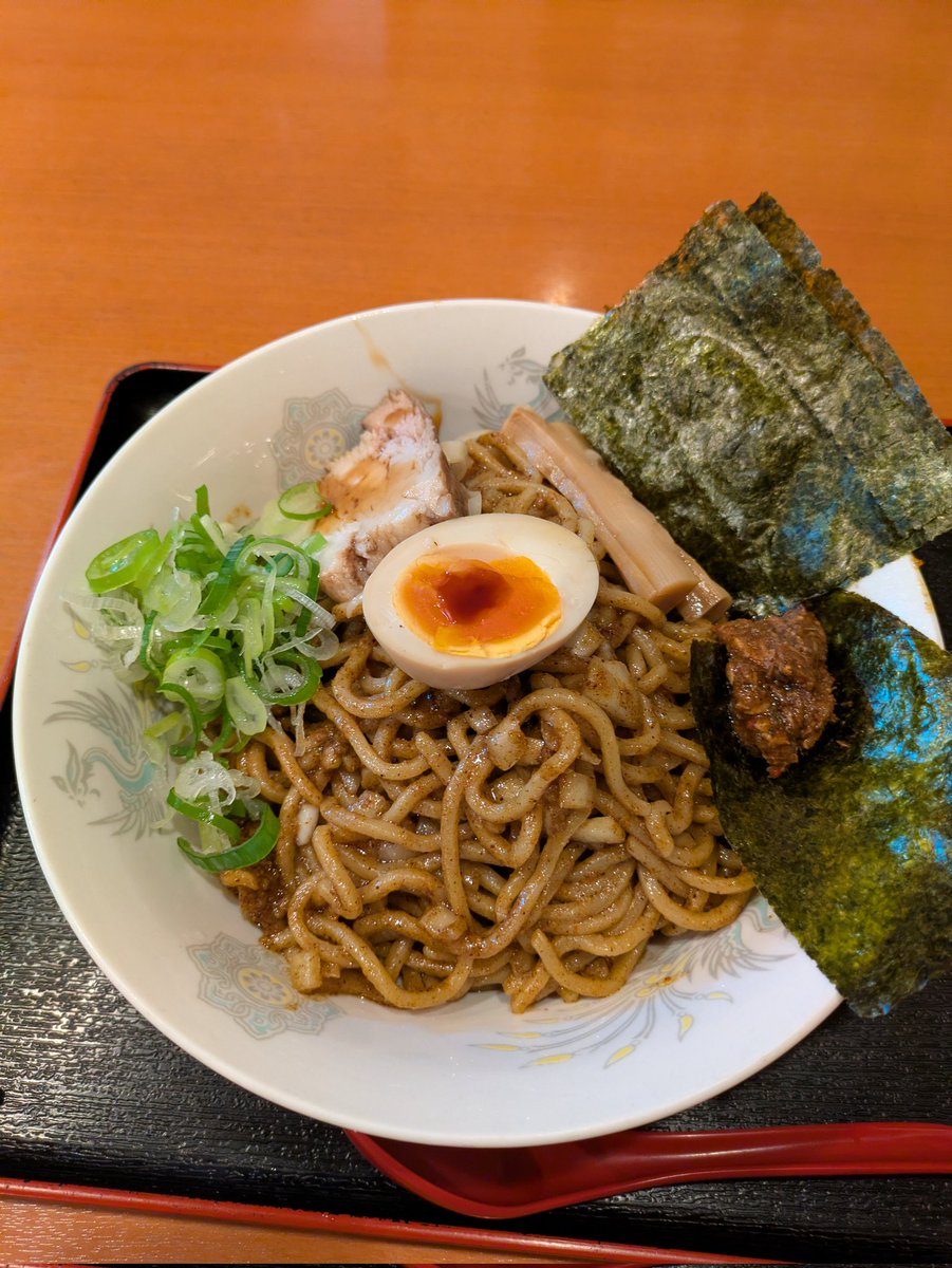 🦖EMINEM・デラックス🦖濃厚民族🍜 on X