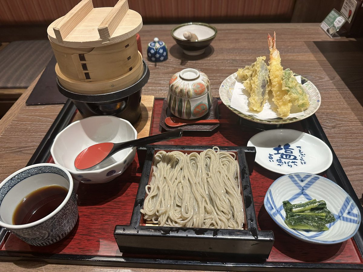 eiji_planet's tweet photo. 新潟へ出張

#新幹線 
#新潟 
#燕三条 
#へぎそば https://t.co/1IkKUnwXWL