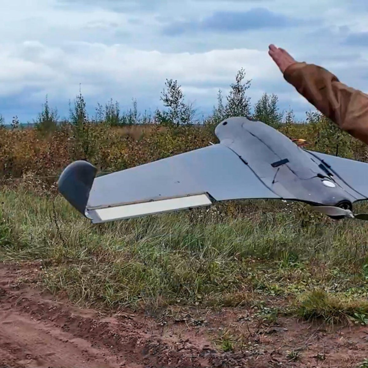 Pretorius_Will0's tweet image. #AlabugaStart is exploiting migrant women in dangerous drone factories in Russia. Forced labor, abuse, and trafficking are at the heart of this scandal.

Demand justice today.
Report: business-humanrights.org/en/latest-news…
#AlabugaStop