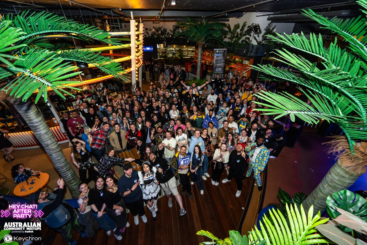 Timbo_SA's tweet image. The Hey Chat! After Party at PAX Aus was a great time. The community and good times make it worth the trip every year

Spoilers: I'm terrible at pinball

📸Credits to: @Nicktacula &amp;amp; @8bitElliott