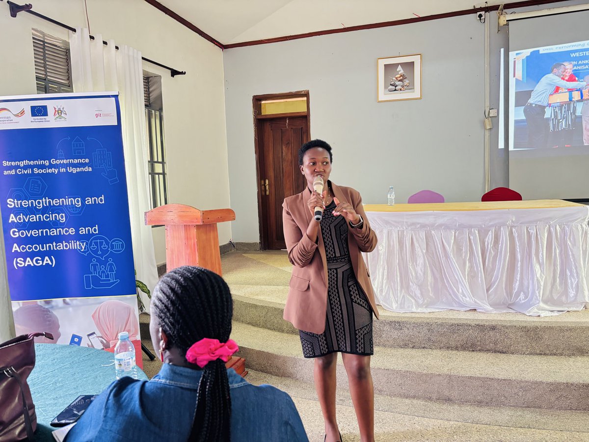 DaisyAgaba9's tweet photo. 🚀 Day 1 of the Contract Monitors Training kicks off at WESREC Hotel, Ishaka.
💻 Building capacity to strengthen transparency, accountability and effective service delivery through the Contract Monitoring System (CMS).
#Accountability #Transparency #GoodGovernance #CMSupgraded https://t.co/Lwc4j2oWKW