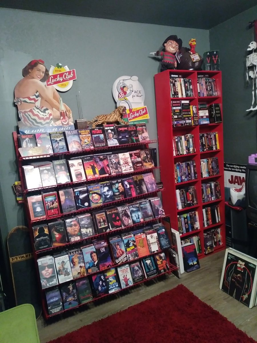 Miss my old set up... #VHS #VideoStorePromos #Retro