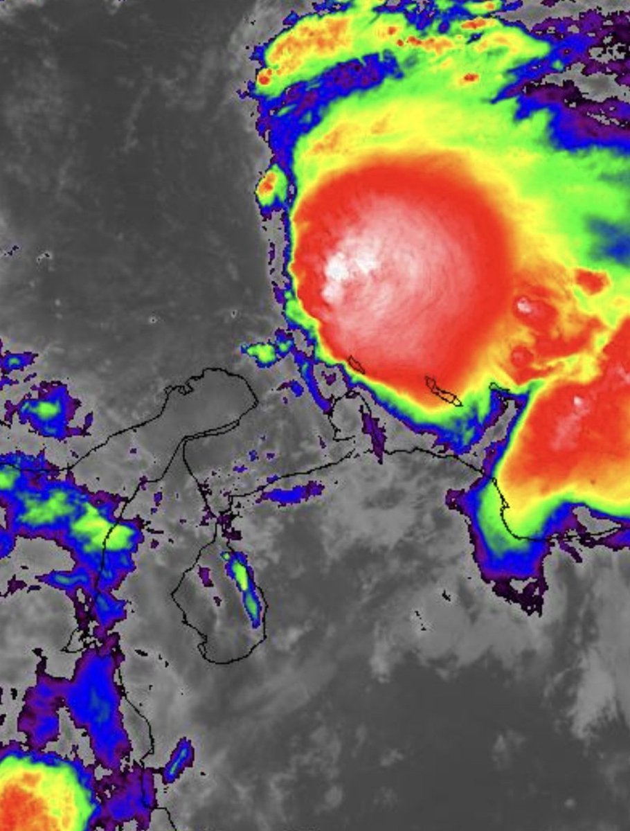 Falta muy poco para que la onda tropical sea una nueva  depresión tropical, la cual se intensificará rápidamente a tormenta. Hoy se repiten los aguaceros en la región caribe colombiana con crecientes de ríos. Tambien los santanderes y Antioquia recibirán lluvias intensas