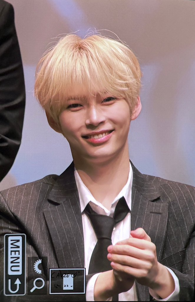 251021 뮤플 pre

바보햄냥이
#ZEROBASEONE #ZB1 #제로베이스원 #성한빈 #SUNGHANBIN #ソンハンビン