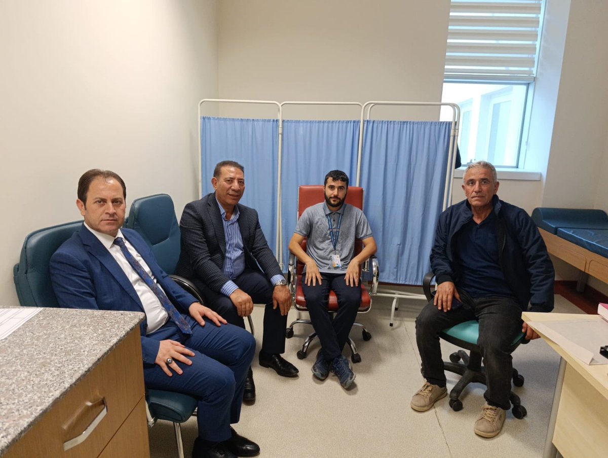 İlçe Başkanımız <a href="/SEToprak_/">Selahaddin Eyyüb Toprak 🇹🇷</a> Yönetim Kurulumuz ile birlikte 
Dr. Muhittin Akiz Bey’i ziyaret ettiler.
Sağlık alanında sorun ve talep dinlediler.
İstişarede bulundular.

Sayın Doktorumuza Misafirperverliğinden dolayı teşekkür ederiz.

#SevdamızHilvan 

<a href="/RTErdogan/">Recep Tayyip Erdoğan</a> <a href="/Akparti/">AK Parti</a>