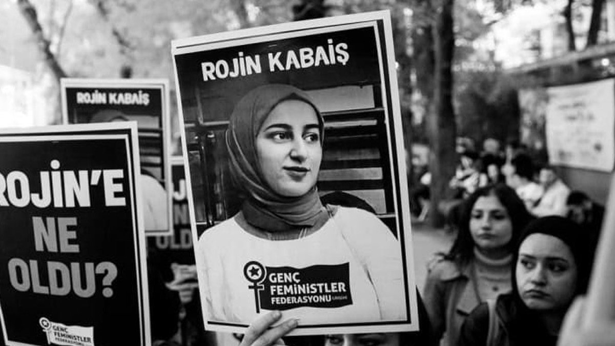 Bingöl Üniversitesinde Rojin Kabaiş için adalet yürüyüşü... 
#rojinicinadalet
#RojinİçinAdalet #RojininFaileriBulunsun #RojininKatilleriNerede