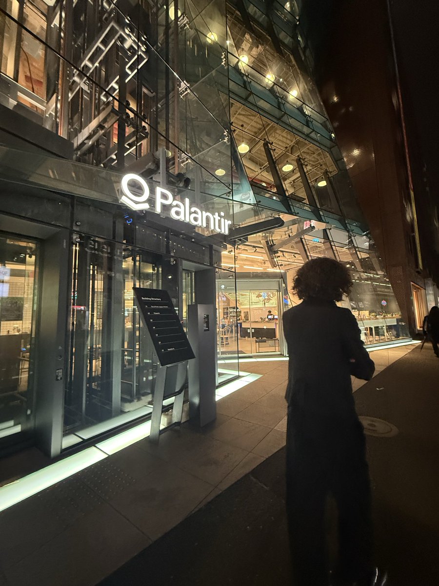 martyrdison's tweet image. moving to tokyo so i can work here