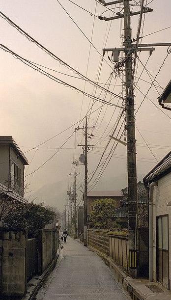 GLORY__OS's tweet image. 月曜日昼のメモ：湿度高め／集中したい。休憩する→写真を撮る。マイペースで。