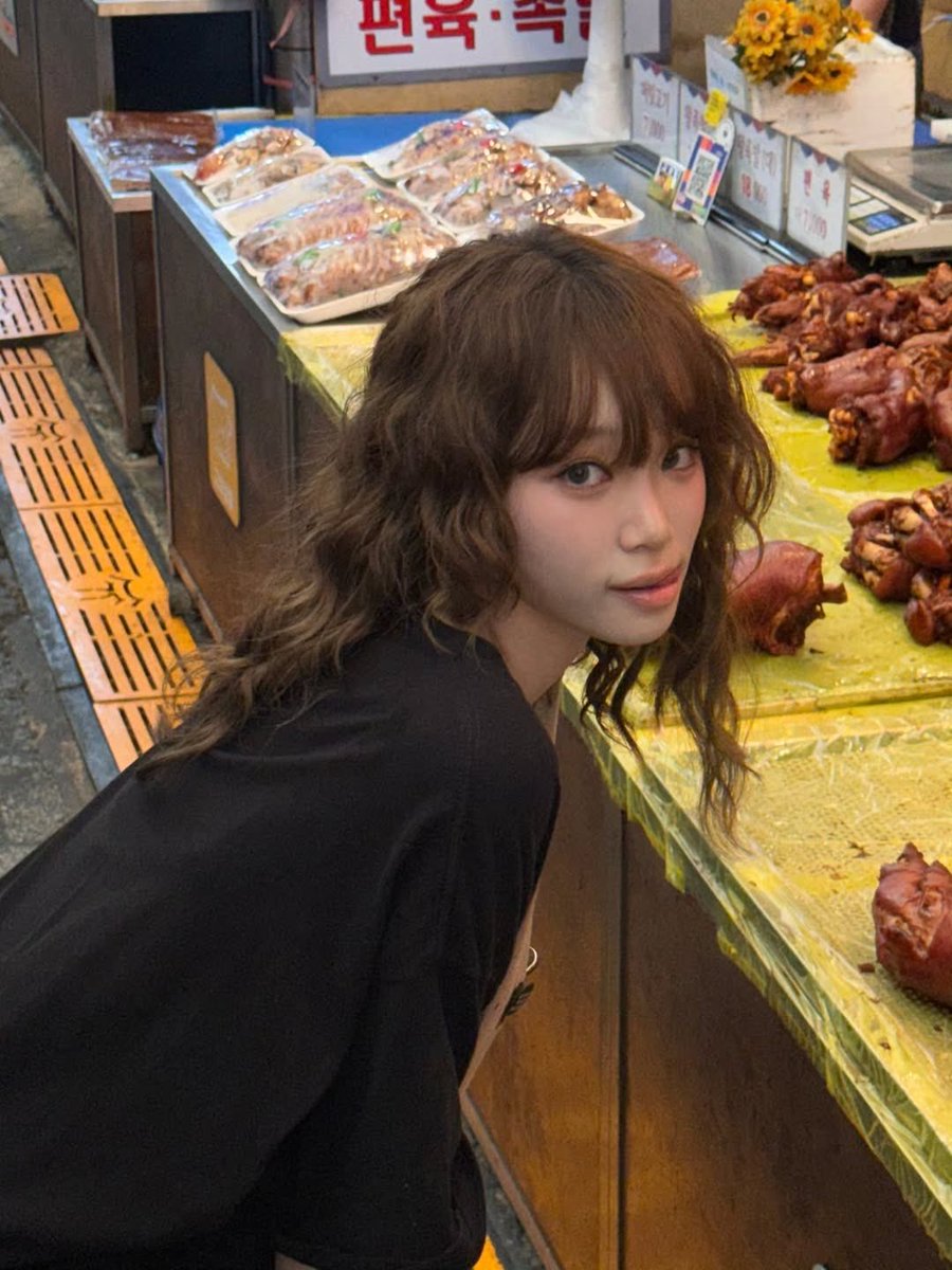 chaewon (@chaewoniqs) on Twitter photo 