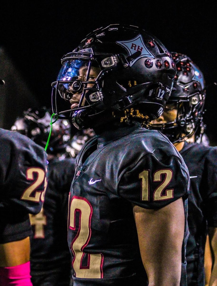 “Forget yesterday. Grind today. Earn tomorrow.” #earnit #TrustTheProcess

<a href="/RHHSBearcatsFB/">Rock Hill Football</a> <a href="/BoulwareLeon/">Coach Boulware</a>