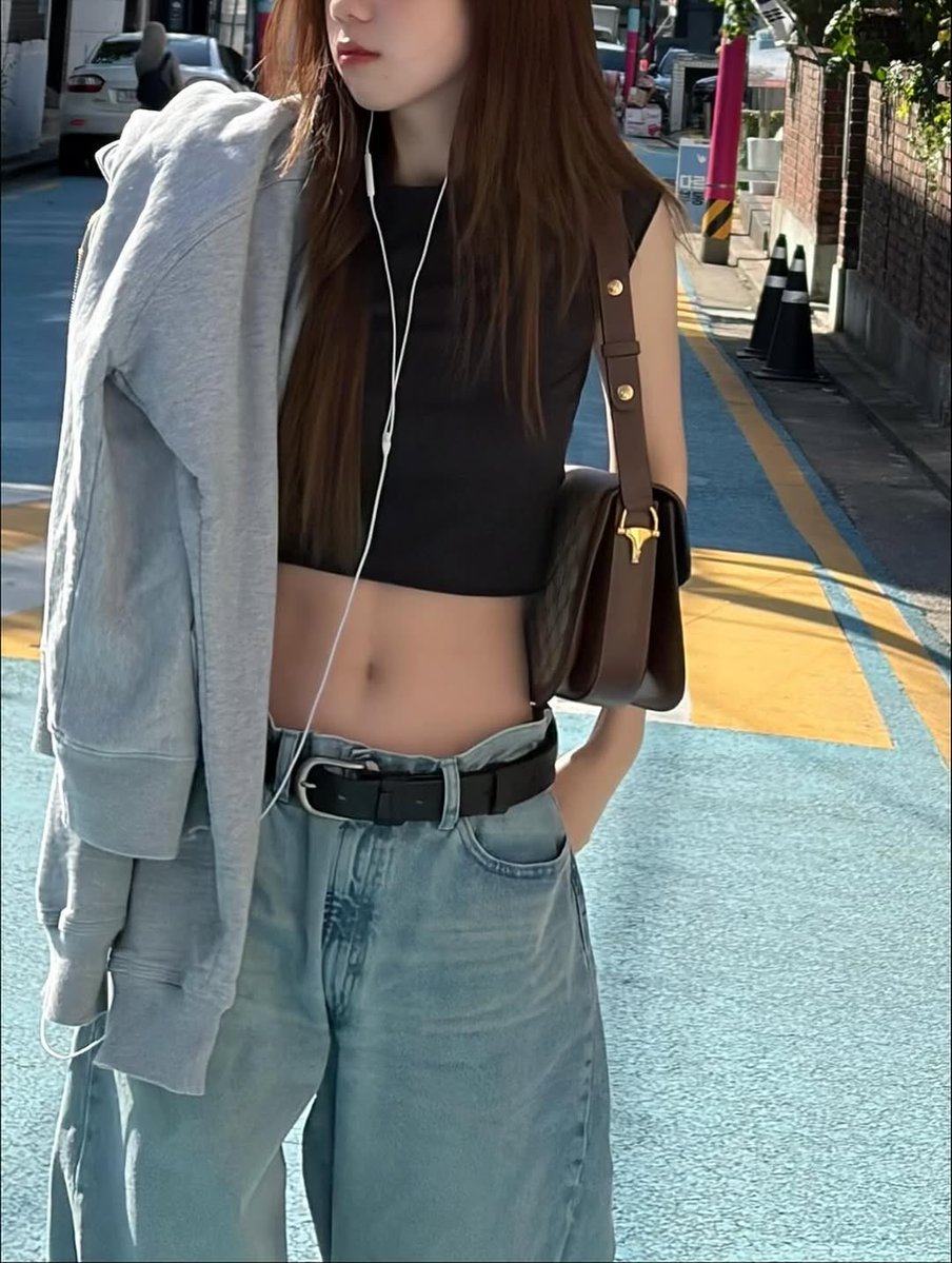 IG : punn_______ 

โครีอาเกิร์ล~🥰

#punn