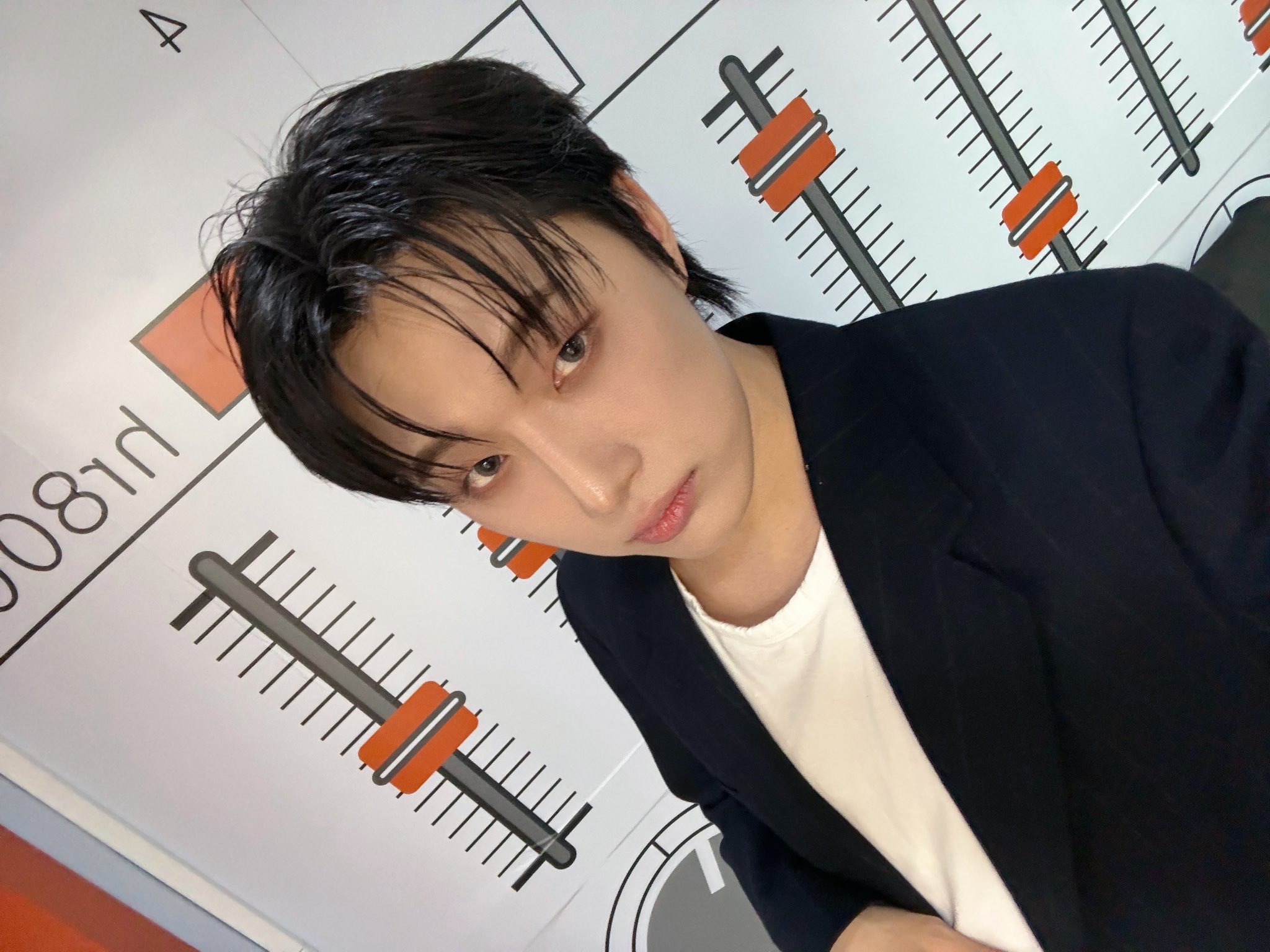 OMEGA X オメガエックス ENOi イエノアイ ヒョク ゴン トレカ Amazon.co.jp: OMEGA X 3rd Mini Album 'iykyk'(韓国盤