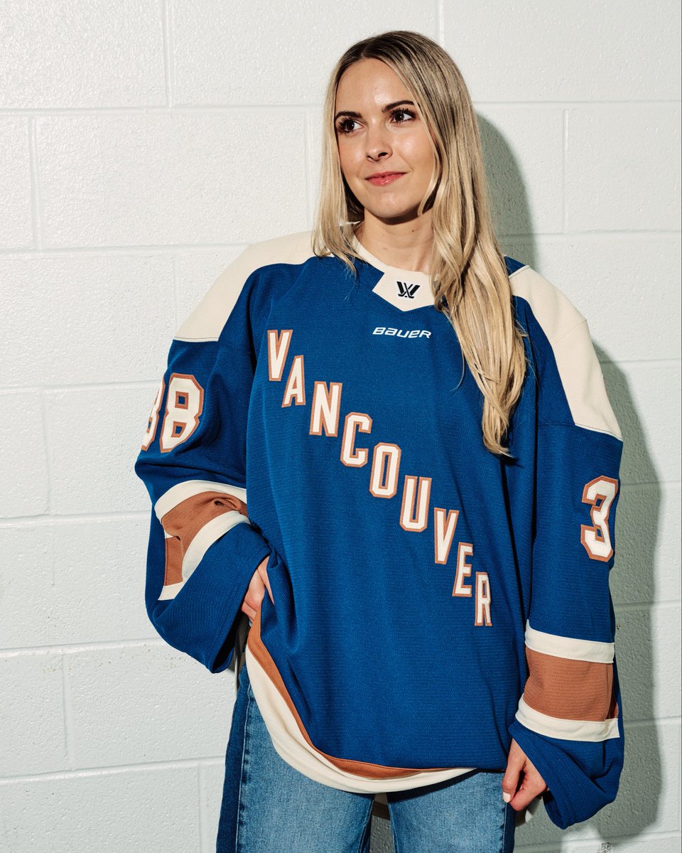 Team Cream or Team Pacific Blue, which one is your fave? 😍