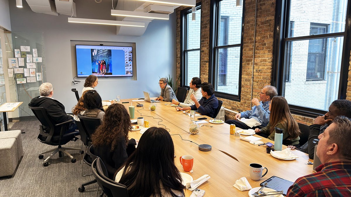 Legat_Architect's tweet image. Many thanks to Jen Masengarb for stopping by our Chicago studio to join our firmwide ONELegat meeting. She not only told us more about @AIAChicago but also led a dialogue on how the organization can support us.
#aiachicago #ArchitectureCommunity #chicagoarchitecture