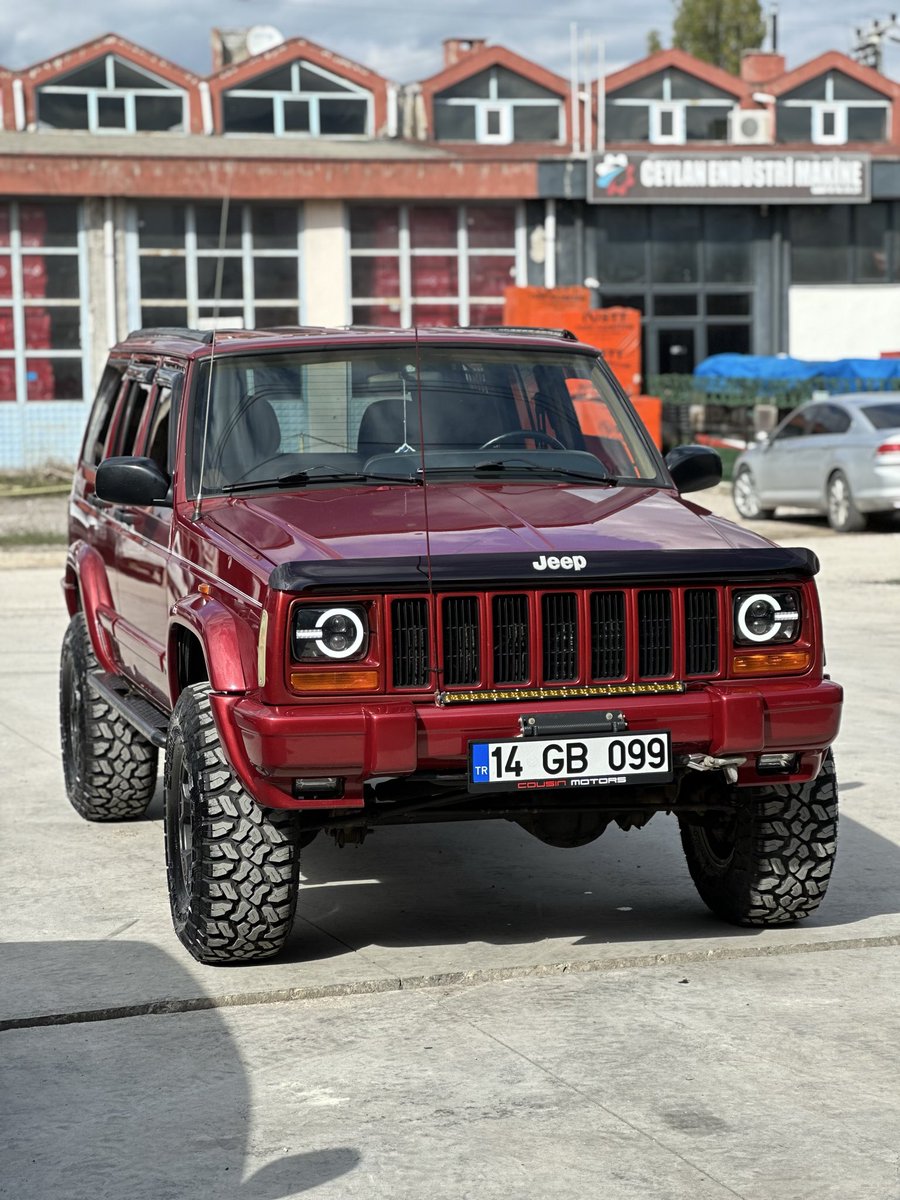 Bir kare kasa daha elimizden geçti
Acil 4x4 araç alımııııı