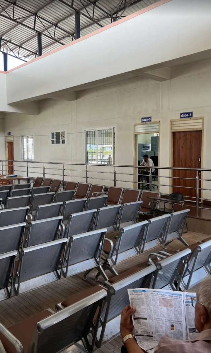 MVrashank's tweet photo. @CaptBrijesh @utkhader  I request you to install atleast couple of ceiling fans at RTO driving test track at Mudipu. Its really sad to see people profusely sweating here waiting for hours for driving test. I hope you know how hot it can get at Mangalore during summers. Really bad https://t.co/82a0MAD220