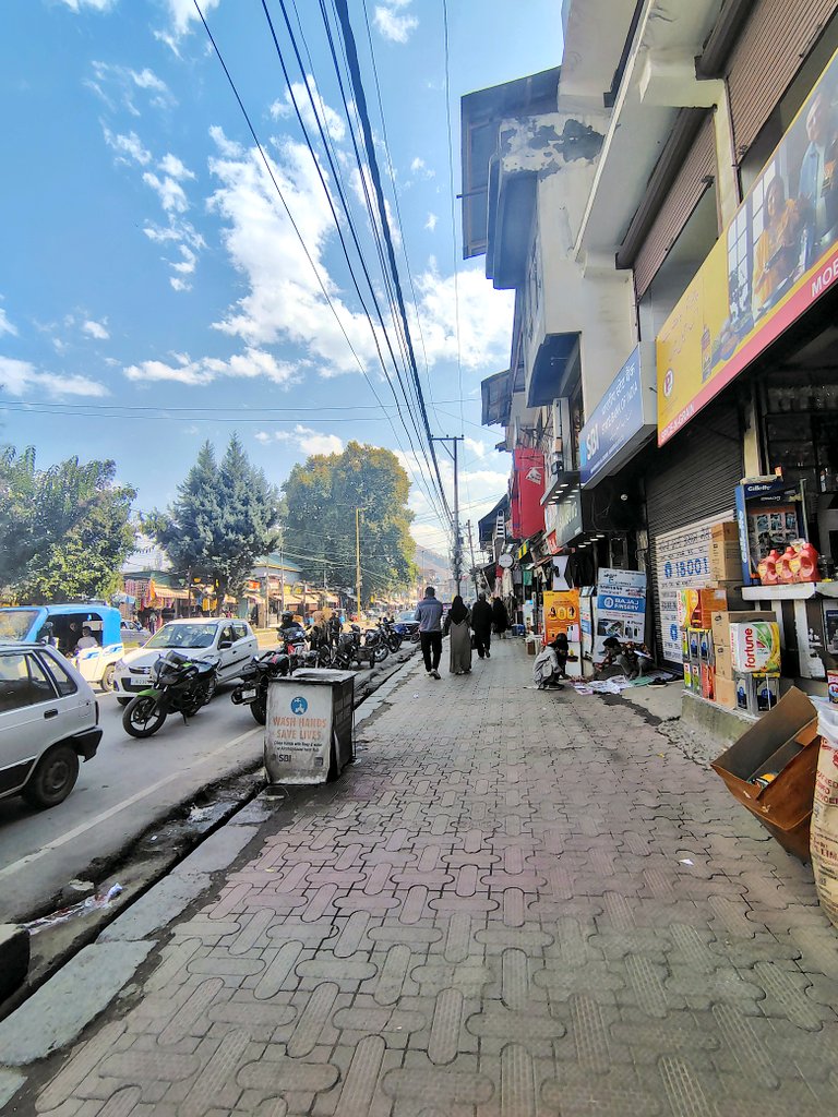 Ya_sir_'s tweet photo. Streets of anantnag https://t.co/MlITXhHRNQ
