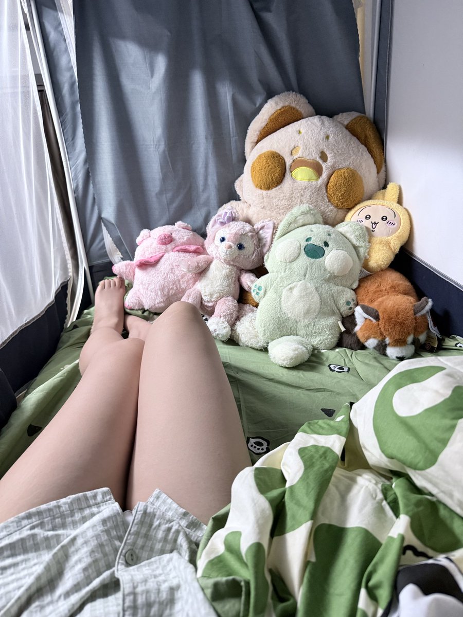 福利姬咕噜噜分享的黄推图片2 - 网红私拍内容