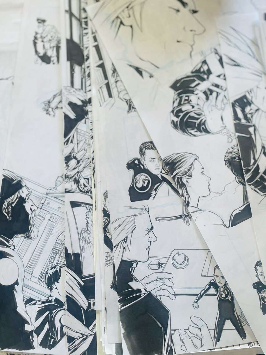 PANEL PUNK tweet media