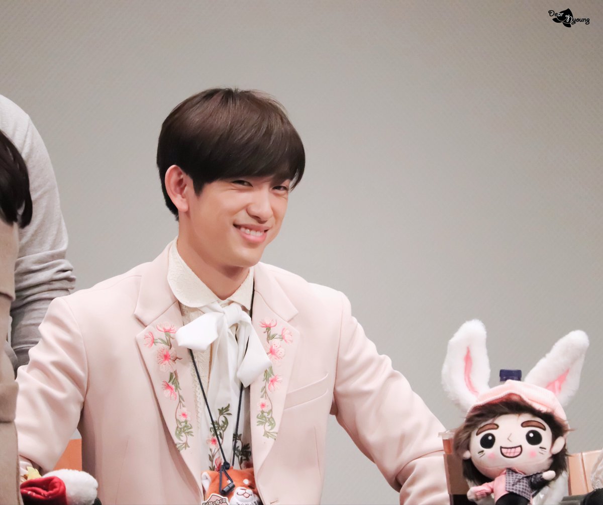 토끼 나라의 왕자🍑
#2025MAMAVOTE #GOT7