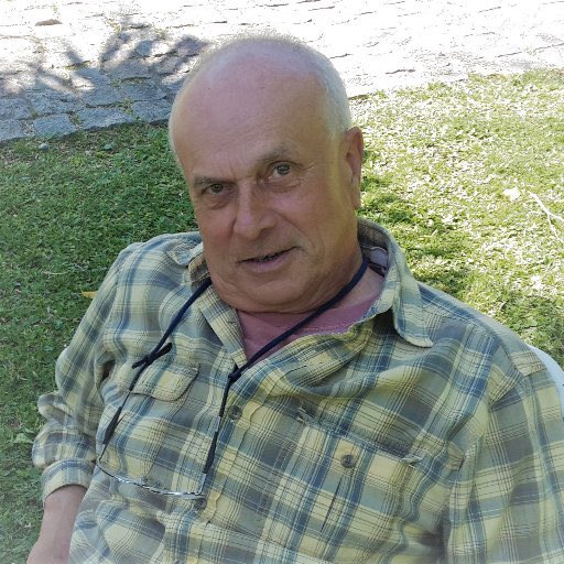 ANATTAL2's tweet photo. -No pa no hables así de mi novia, es una mina seria
-Ah es seria
-Sí
-Te la cojes y no se ríe? https://t.co/vCIzTDtgJU