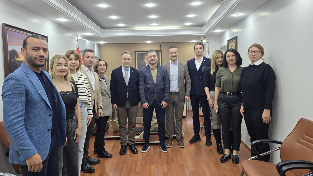 Kooperatifimiz Yönetim Kurulu Başkanı Ecz. Tarkan Bir, Yönetim Kurulu Başkan Vekilimiz Ecz. Göksel Dönmez, Yönetim Kurulu Genel Sekreterimiz Uzm. Ecz. Çağrı Erdem Özdemir, Yönetim Kurulu Üyemiz Uzm. Ecz. Serdar Akça ve Temsilci Eczacılarımız Kayseri Eczacı Odasını ziyaret etti.