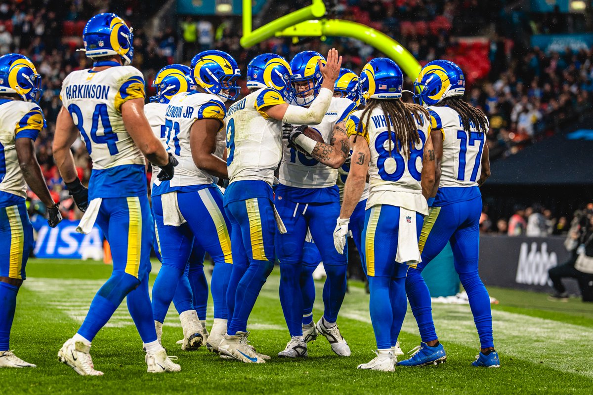 Ten different Rams had a catch in Sunday’s game. It's the first time 10 Rams had a catch in a game since November 29, 2015 (11 players at Bengals). It's the Rams' 19th such game in the last 70 years.