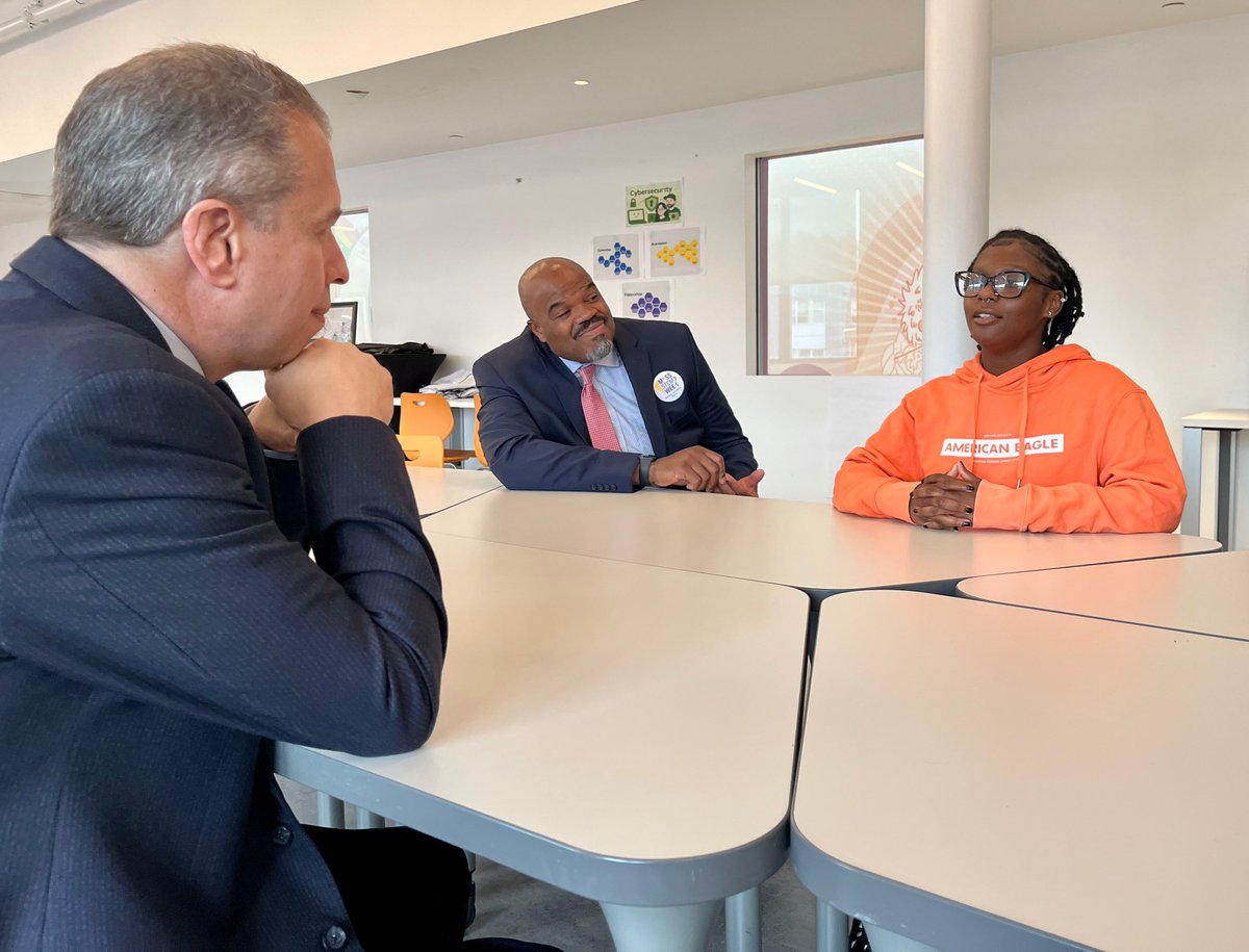 MassEducation's tweet image. ✨ Yesterday Secretary @PatrickTutwiler + @MASchoolsK12  Commissioner Martinez saw possibility in action at @thepossiblezone — where Boston students explored cybersecurity, AI for health, and sustainable fashion.

On to day 2 of #STEMWeek — because #STEMStartsNow 🧑‍💻👩‍🔬🧑‍🔧👩‍🏭