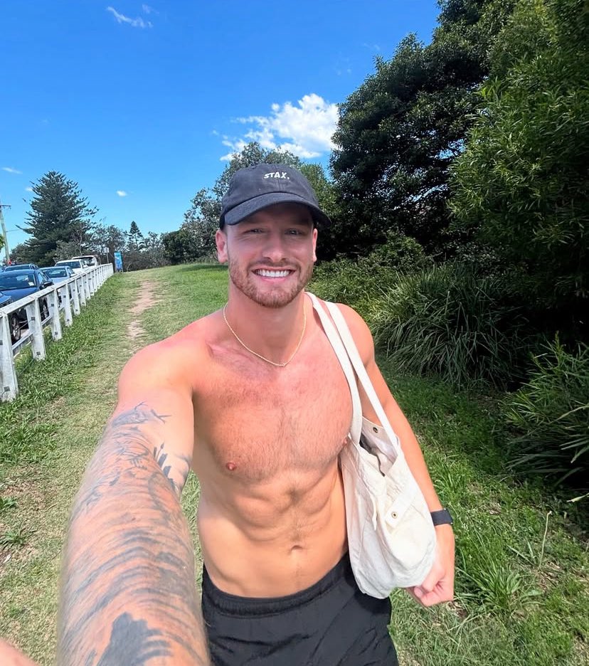 ruby24568's tweet image. it only been god