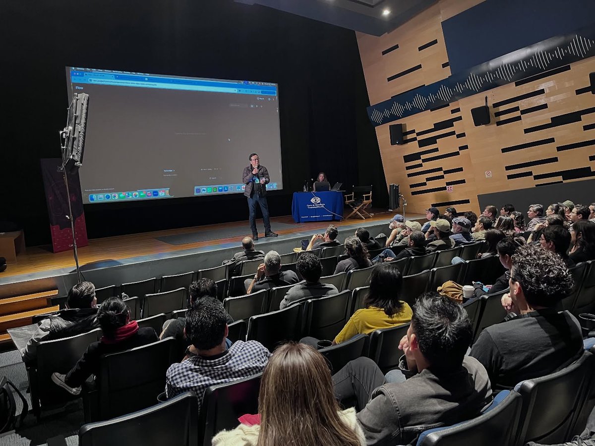 ¡Conéctate en vivo aquí!
Demostración en vivo sobre el uso de la IA en la cinefotografía.

Palabras iniciales de Michael Goi: El arte es específico no es aleatorio. La IA es solo una herramienta.

 #SemanaAMC <a href="/AmericanCine/">American Cinematographer</a> 
pixelservr4.com:5443/WebRTCAppEE/pl…