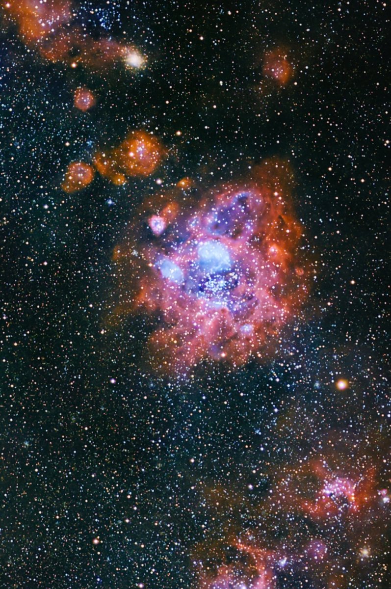 AJamesMcCarthy's tweet image. Here’s a close crop from the photo I’m sharing with my email subscribers tomorrow. My latest print release is called “Stardust” and it involved traveling to the southern hemisphere to get the shot, something I’ve never done before!
If you want to join I have a link in the reply.