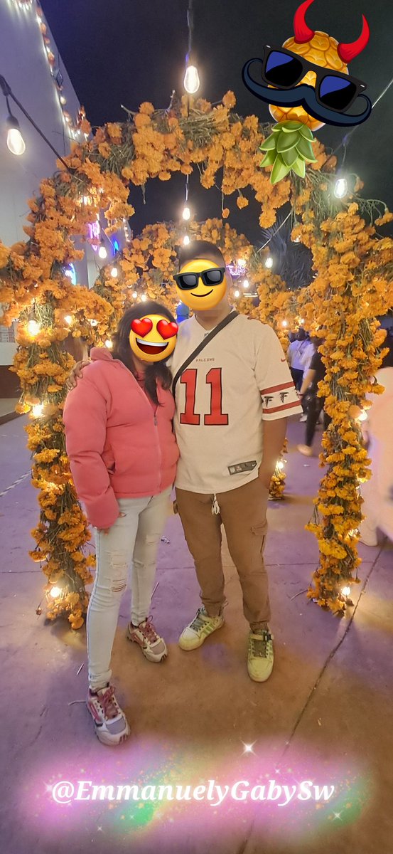 En este martes les compartimos una fotito en pareja, esperando y seamos de su agrado