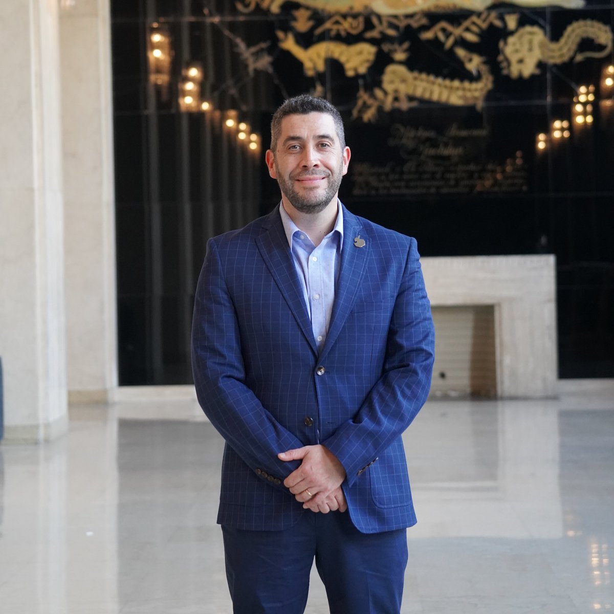 EN MEDIOS📻🇦🇶 | "Chileno liderará panel científico en histórica Asamblea de Parlamentarios Antárticos en Nueva Zelanda"

📲El Dr. César Cárdenas <a href="/inach_gob/">INACH</a> <a href="/MilenioBASE/">Instituto Milenio BASE</a> habla con <a href="/uchileradio/">Radio Universidad de Chile</a> sobre el encuentro que se llevará a cabo en diciembre youtube.com/watch?v=R0c5eh…