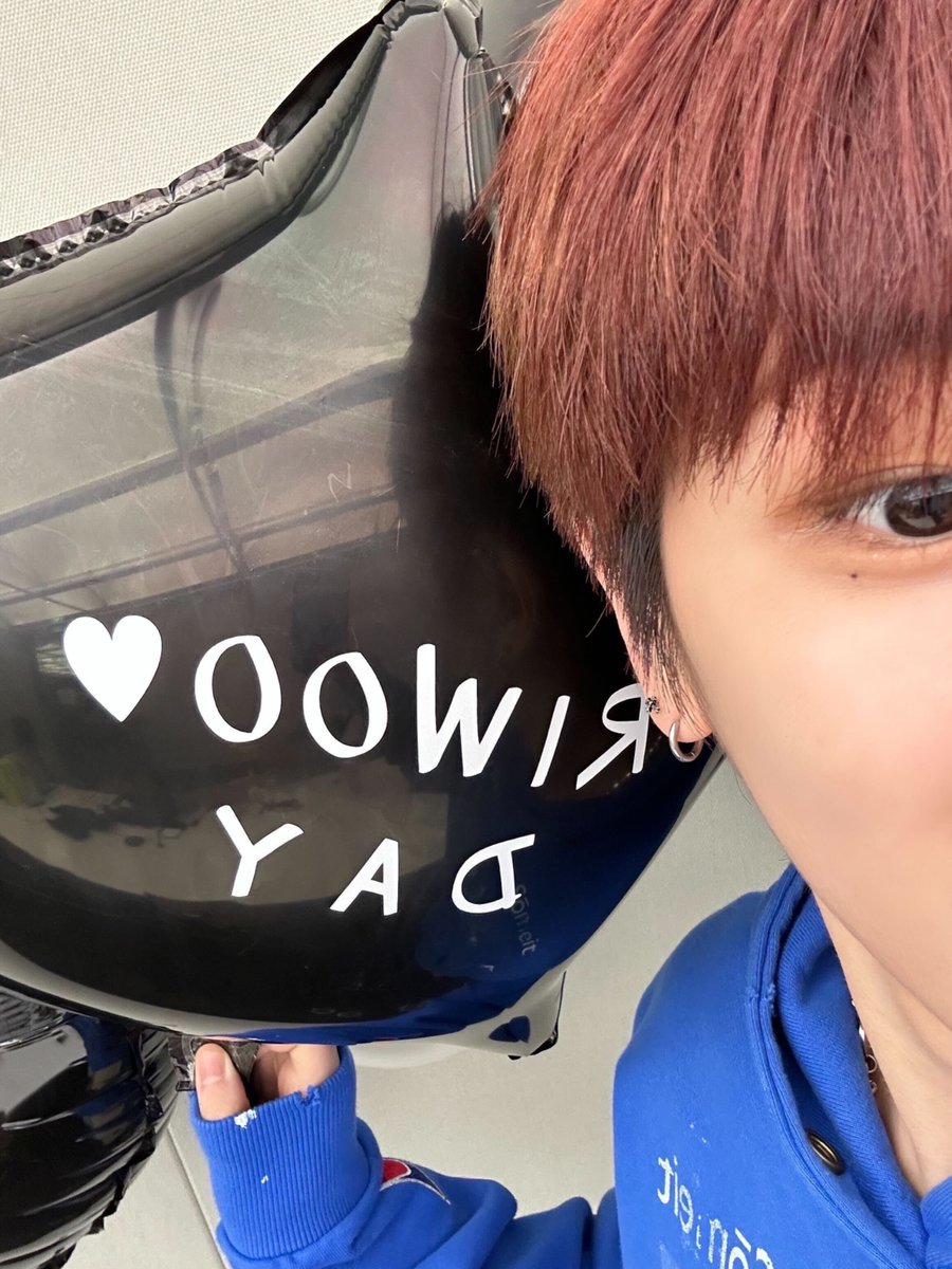 #청춘영화장면같은_리우의생일
#Our_RIWOO_time
#リウの誕生日は愛しい日々
상혁아 원도어랑 함께하는 3번째
생일도 행복하게보내자 생일축하하고
사랑해 -_-. 🧡