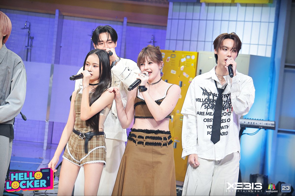 xebis_ent's tweet image. รวมโมเมนต์ความสนุกในห้องเรียนล็อกเกอร์ ที่มาพร้อมเพลงฮิตติดหู ถ่ายทอดผ่านเอนเนจี้ของ &quot;วง DICE @DICE_SONRAY &quot; และ &quot;XEBIS&quot; ✨

#HELLOLOCKER #Workpoint #Workpoint23 #XEBISENTERTAINMENT #MAKEPOPHISTORY #HELLOLOCKEREP9  #DICE_SONRAY