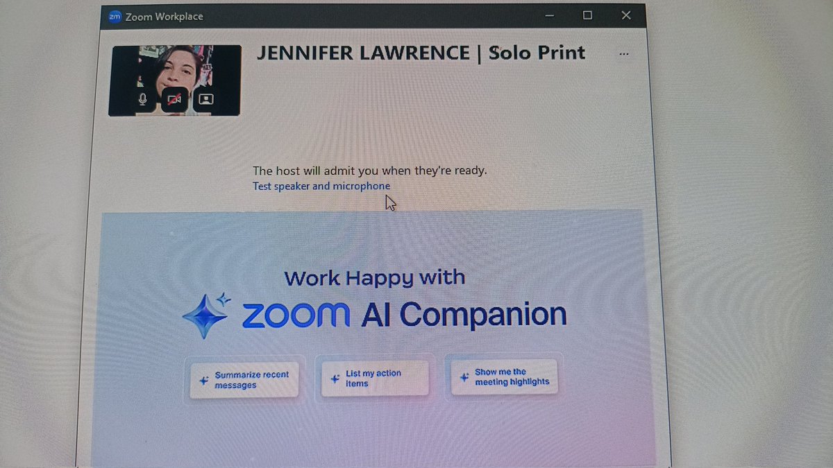 Esto acaba de pasar. No sé cómo sigo viva.

Te amo, Jennifer Lawrence ❤️