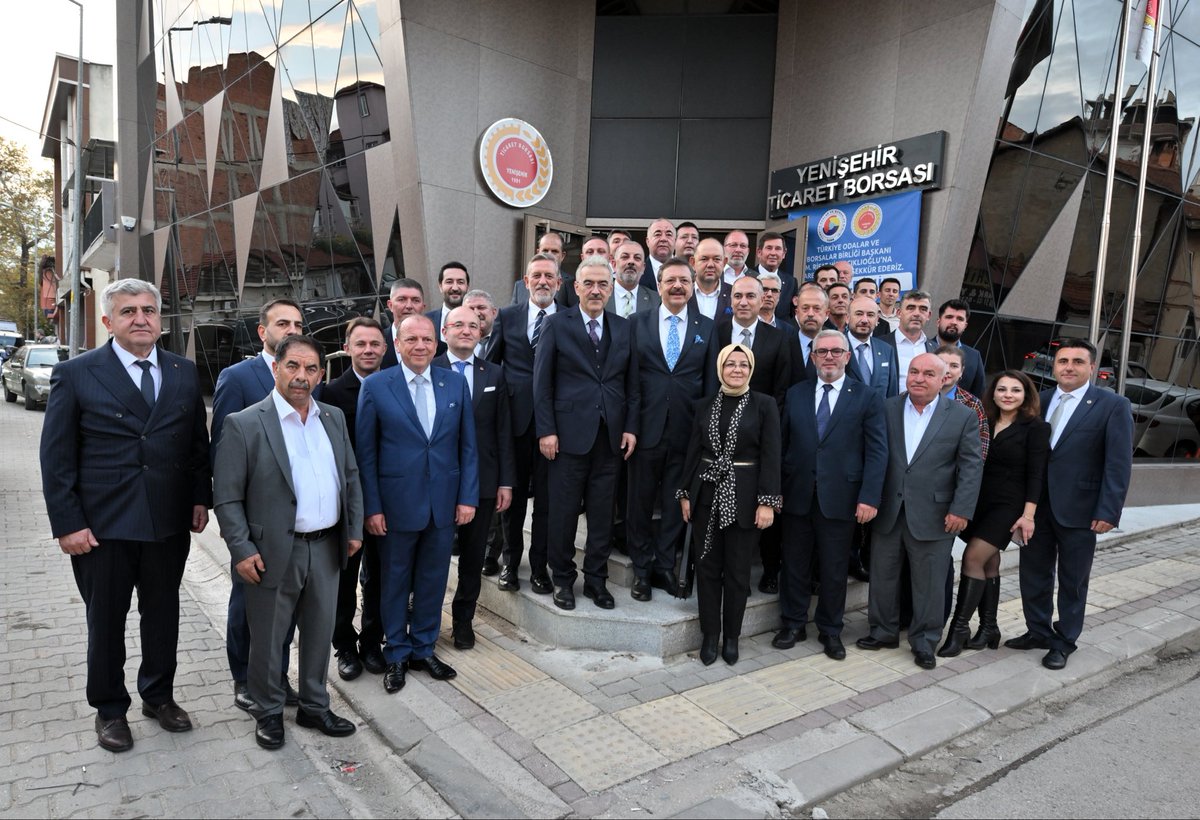 RHisarciklioglu's tweet photo. Yenişehir Ticaret Borsası’nda meclis üyelerimizle bir araya geldik.

Bursa Valisi Sayın Erol Ayyıldız’ın katıldığı toplantıda, iş dünyasının talep ve beklentilerini, ilçe ekonomisinde yaşanan sıkıntıları konuştuk. https://t.co/bmWdLRnZBT