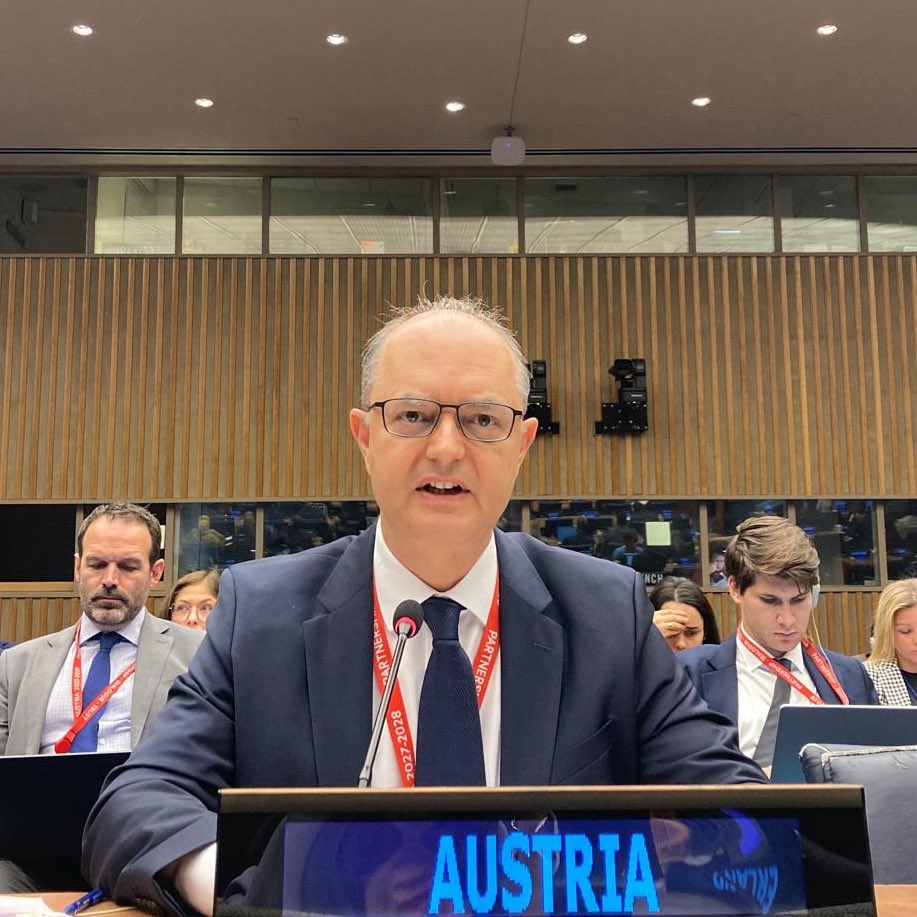 At #UNGA First Committee, Austria - on behalf of a broad cross-regional group - underscored the importance of the #NewSTART Treaty and called for respect of its limits even post-expiry. More nuclear weapons do not increase security. Let’s seize the moment for disarmament.