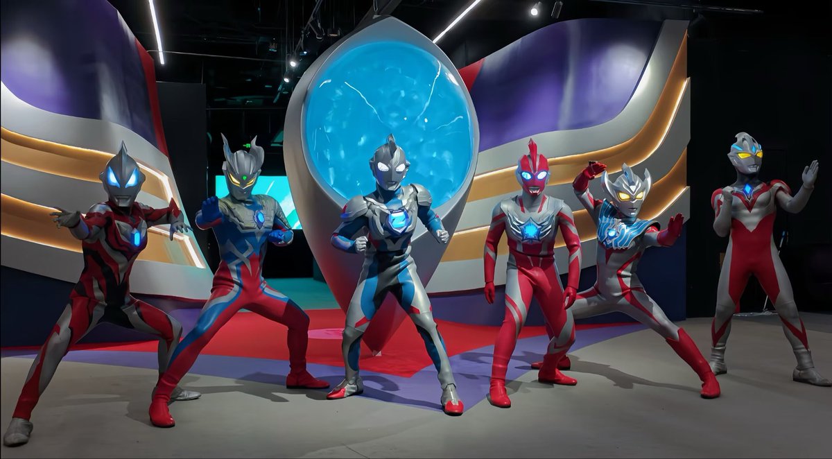 fvba097071's tweet photo. #MyUltramanMemory
スクリーンから身近に14年ぶり、大好きなウルトラマンに今年会えました!ティガ、ゼロ、メビウス、オメガ、ゼットなどたくさんのウルトラマン!それぞれの出会いは次元を超えて伝わる感動と温かい瞬間です。これからもたくさんのウルトラマンに会えることを願っています! https://t.co/qfnJuPWHWY