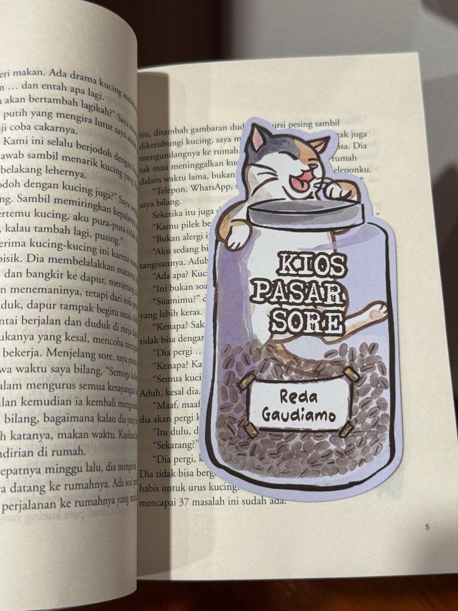 solusibukucom's tweet image. the book the bookmark