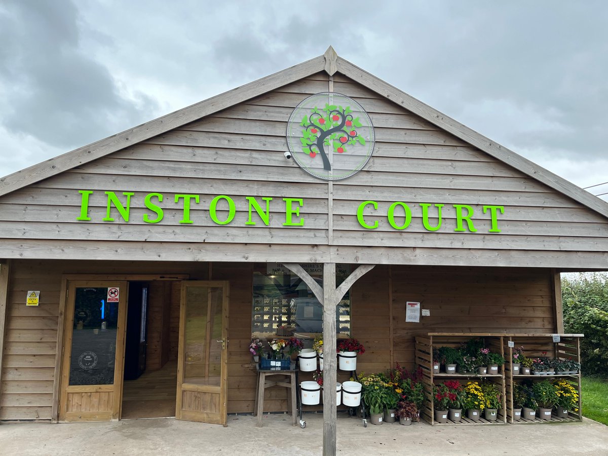 Great to hear <a href="/InstoneCourt/">Instone Court</a> on Farming Today talking about hop growing. Love the produce in the vending machines