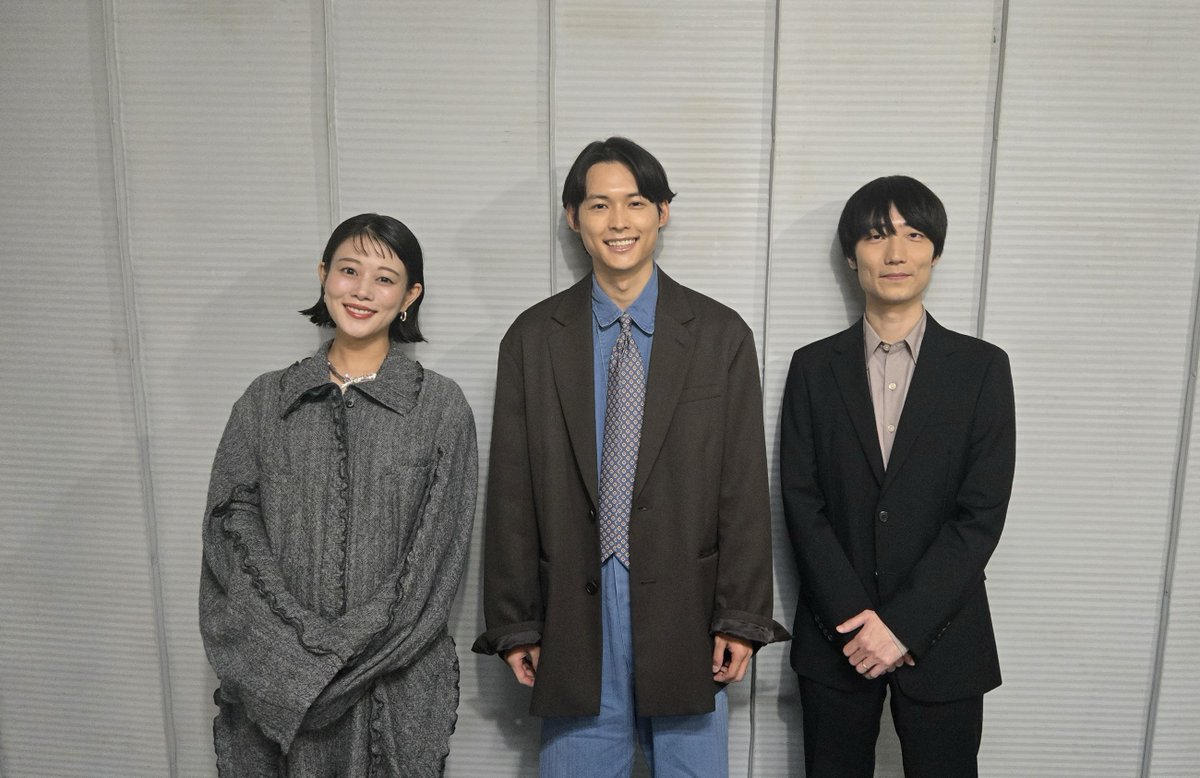 5cm_movie_2025's tweet image. ⊹⋆˖⋰⋱˖⋆
大ヒット御礼
プラネタリウムイベント
⋆˖⋰⋱˖⋆⊹
#松村北斗 さん #高畑充希 さん
#奥山由之 監督のオフショット🌸
イベントでは、松村さんによる
プラネタリウム生解説も実施!
ちょうど1年前、
本作のプラネタリウムのシーンの
撮影があったという偶然も✧˖°…