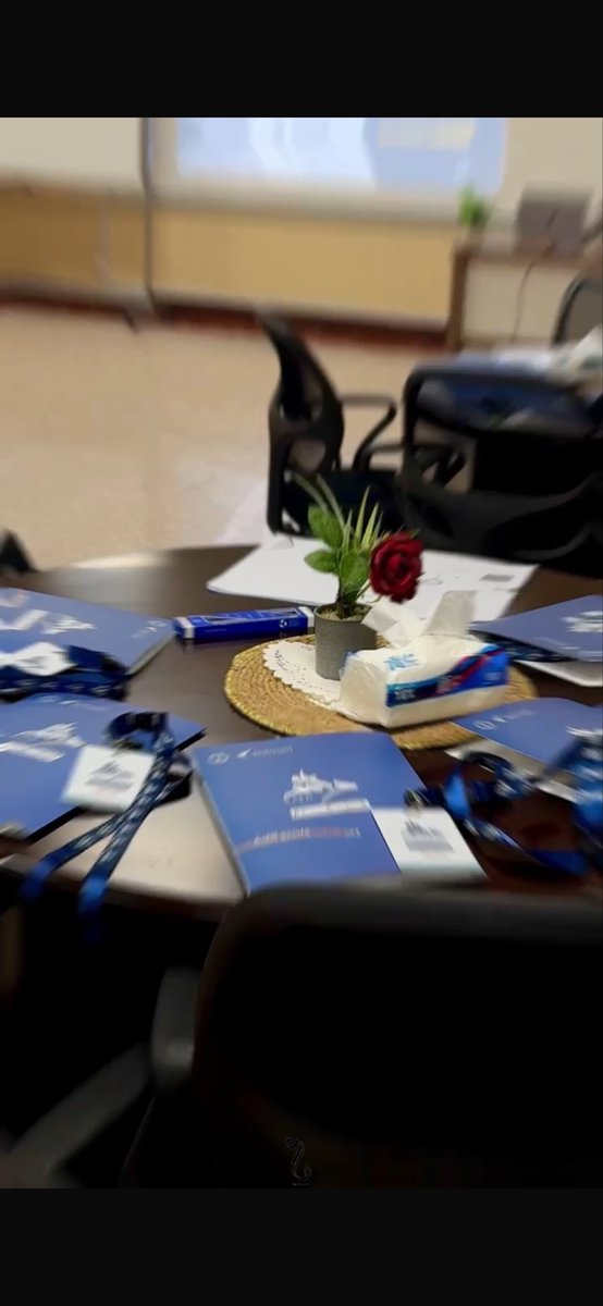 #جامعة_الحدود_الشمالية
روّاد المستقبل يختتمون المرحلة الثانية من برنامج رائد (متقدم)، الذي نظمته جامعة الحدود الشمالية ممثلة  بإدارة تطوير الشراكة المجتمعية بالتعاون مع جامعة الملك فهد للبترول والمعادن ممثلة بأكاديمية الفوزان، في تجربة ثرية أسهمت في تنمية مهارات الطلبة في تصميم