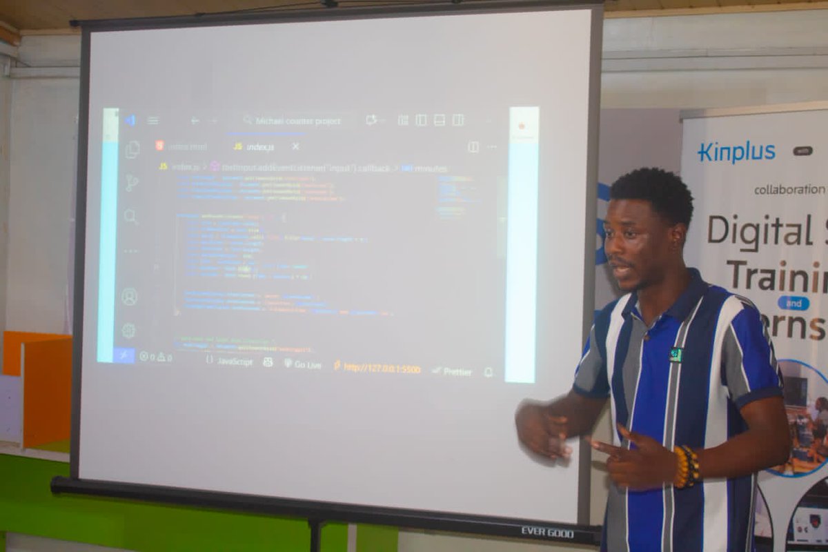 kinplustech's tweet image. Every code, design, data, creation and innovation tells a story  of resilience, breakthroughs, and bold dreams. Here’s to the Builders of the Future &amp;amp; dreamers shaping what’s next.
We are powering the next generation of innovators. 
Be part of it!
#KinplusTech #DigitalSkillsNG