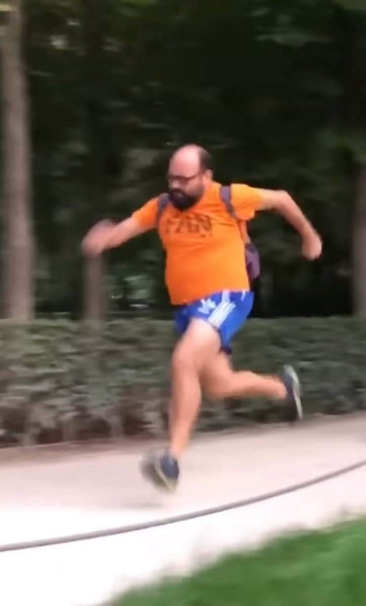 Esta tarde voy a estar corriendo y promocionándome por los alrededores de la Plaza de Callao en Madrid