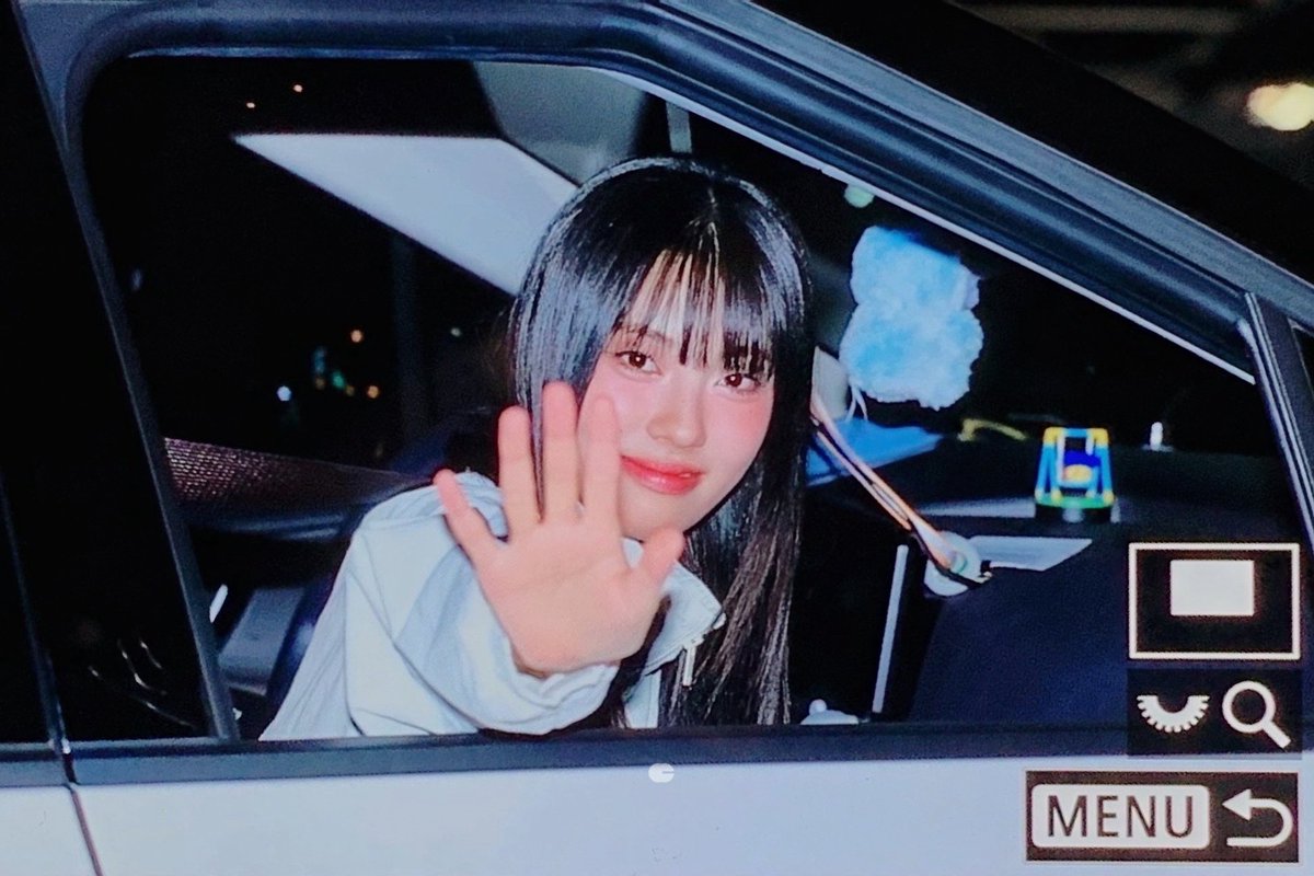 cc_061114's tweet photo. 251021 #코코 #KOKO #이즈나 #izna https://t.co/DVQ4ioq8k0