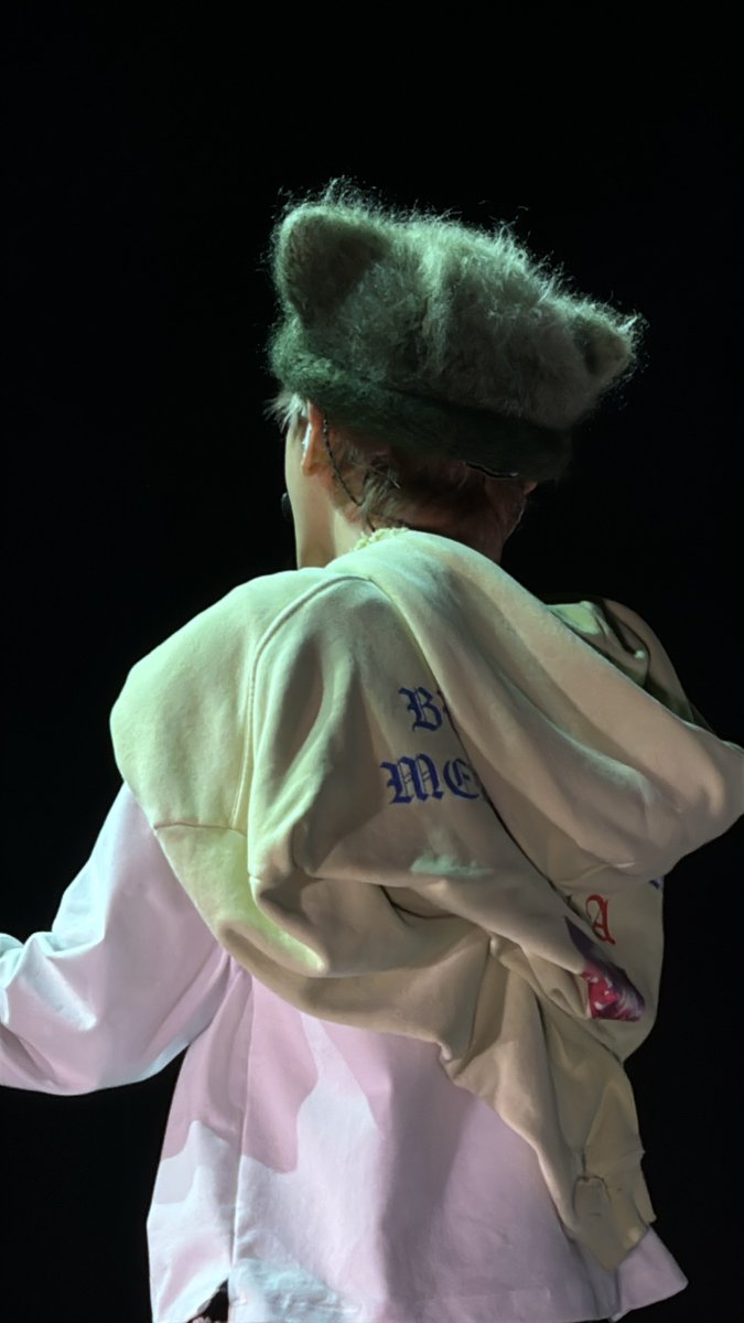 ia_eika's tweet photo. Reverie in Manila (without watermark) 

📸: @ia_eika 

Feel free to use as your wallpaper. Please don't repost without proper credit ❤️

#ReverieTour 
#BAEKHYUNinMANILA 
#REVERIEinMANILA
#BAEKHYUN #백현 https://t.co/bFet1ft4tY